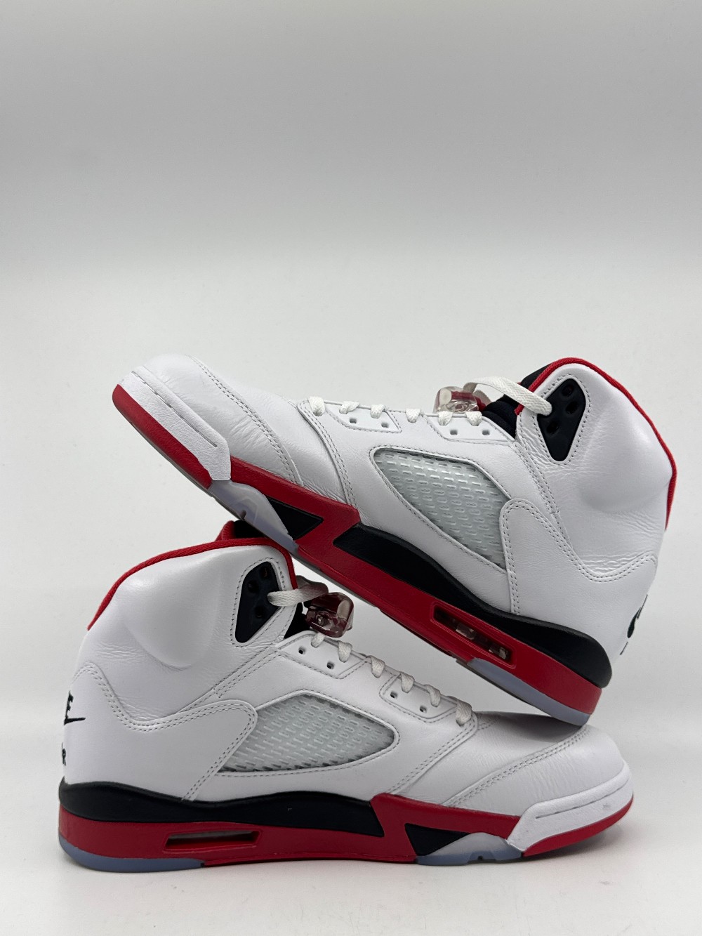 *VNDS* AJ 5 - FIRE RED BLACK TONGUE (2025)