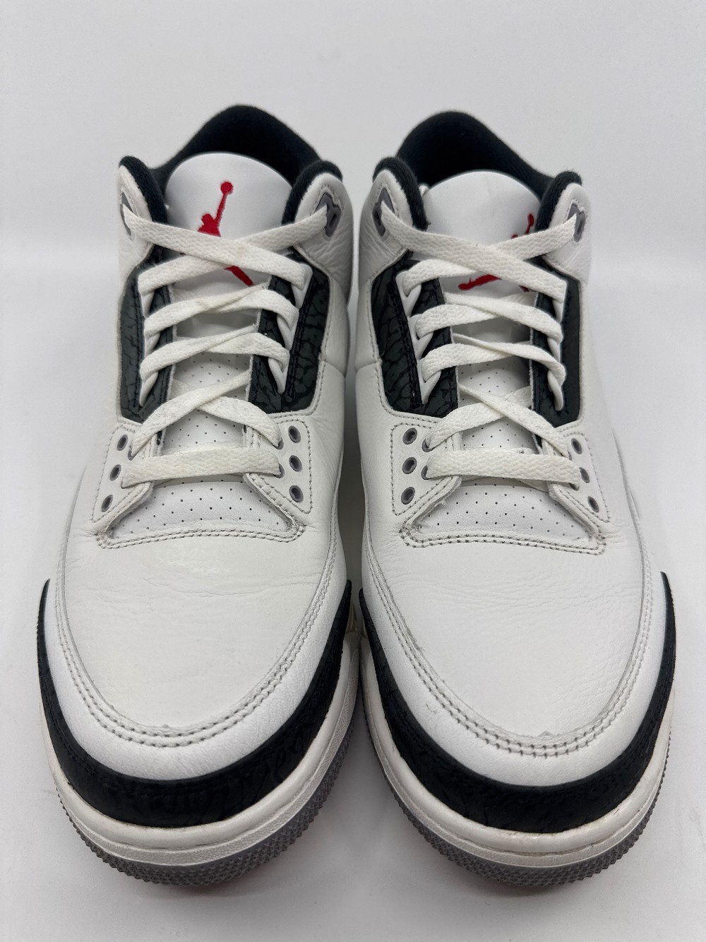 *USED* AJ 3 - CEMENT GREY