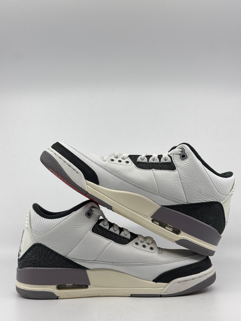 *USED* AJ 3 - CEMENT GREY