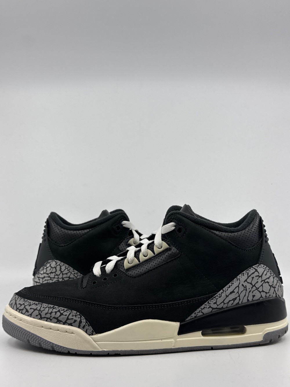*USED* AJ 3 (W) - OFF NOIR