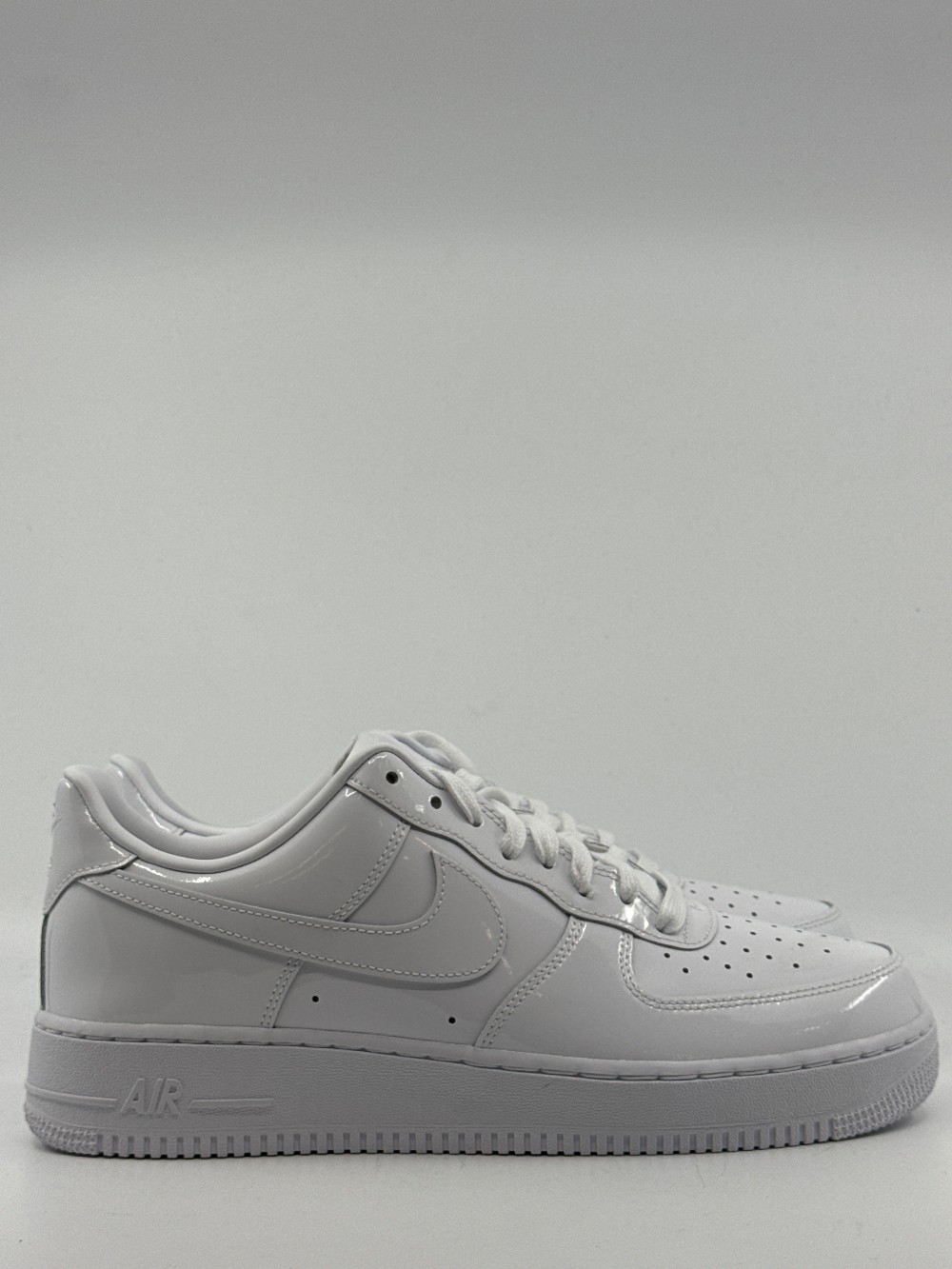 NIKE AIR FORCE 1 LOW PREMIUM - WHITE PATENT