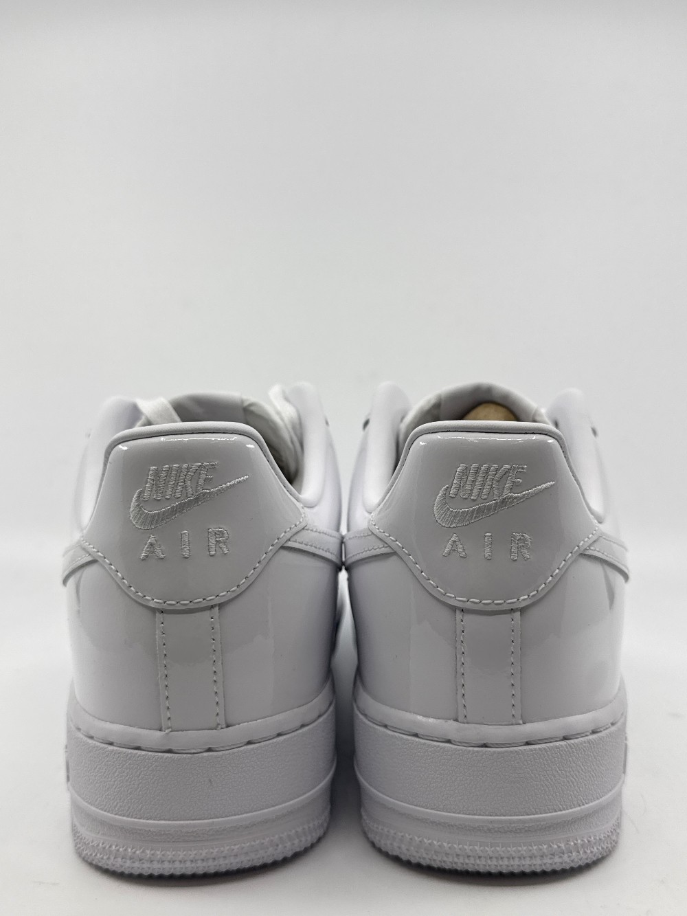 NIKE AIR FORCE 1 LOW PREMIUM - WHITE PATENT