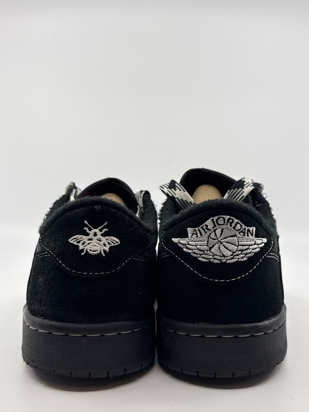 *USED* AJ 1 LOW X TRAVIS SCOTT - BLACK PHANTOM