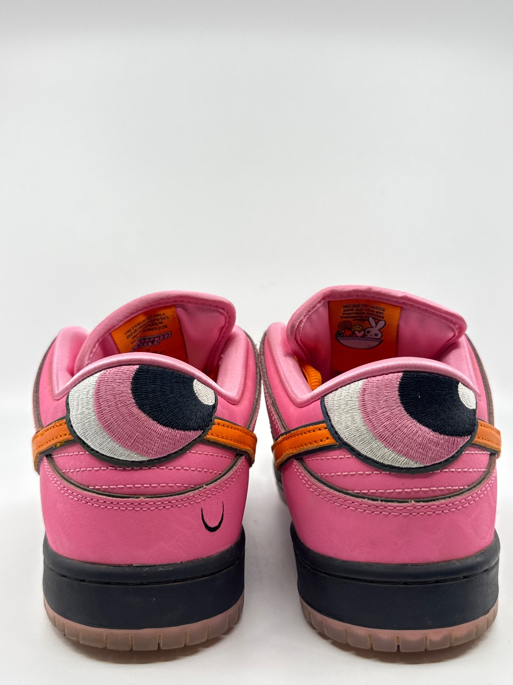 *USED* NIKE SB DUNK LOW - THE POWERPUFF GIRLS BLOSSOM
