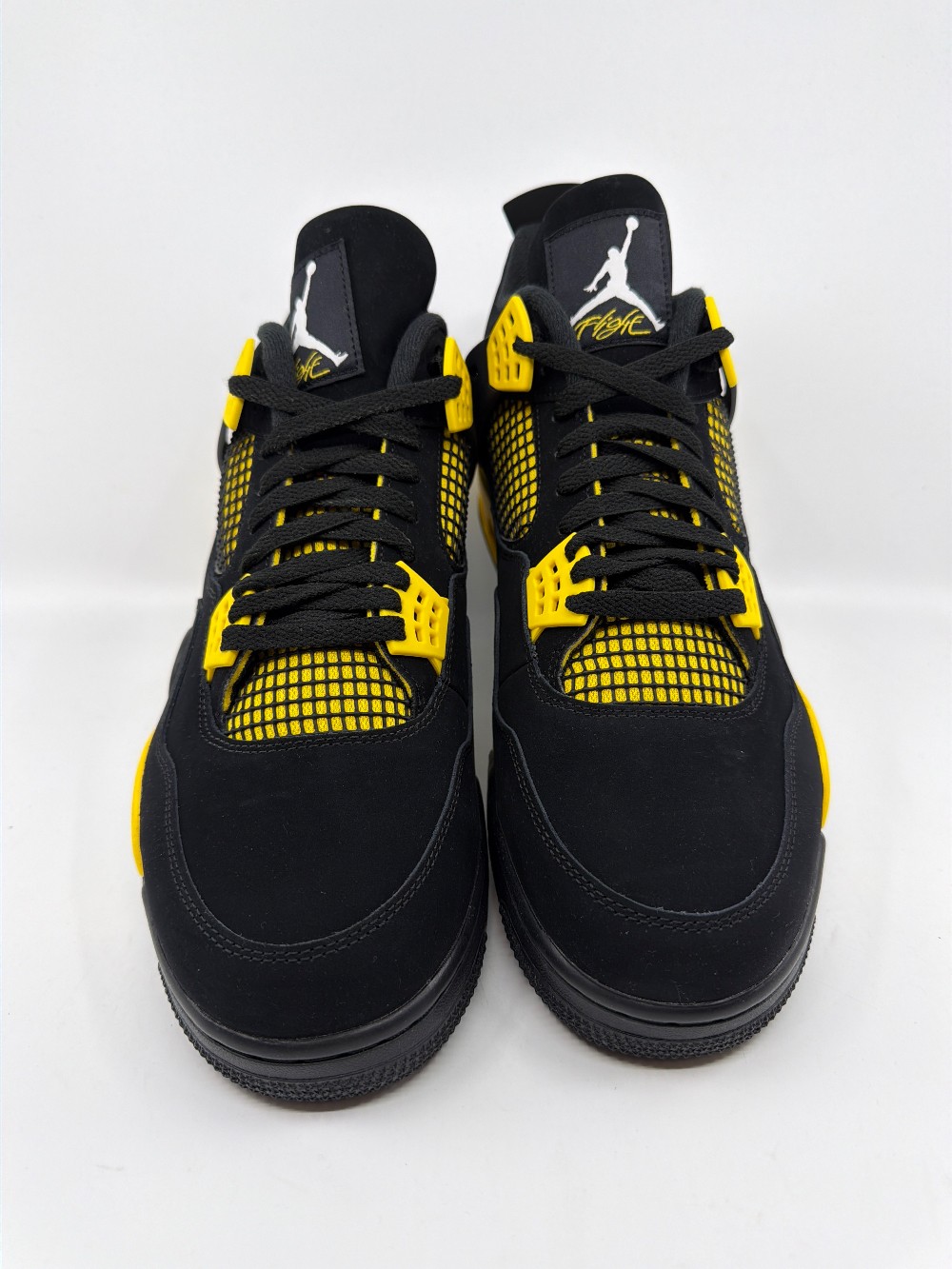 AJ 4 - THUNDER (2023)