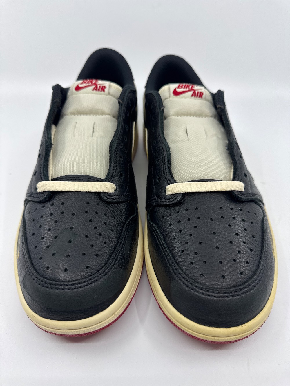 AJ 1 LOW OG X NIGEL SYLVESTER - BETTER WITH TIME