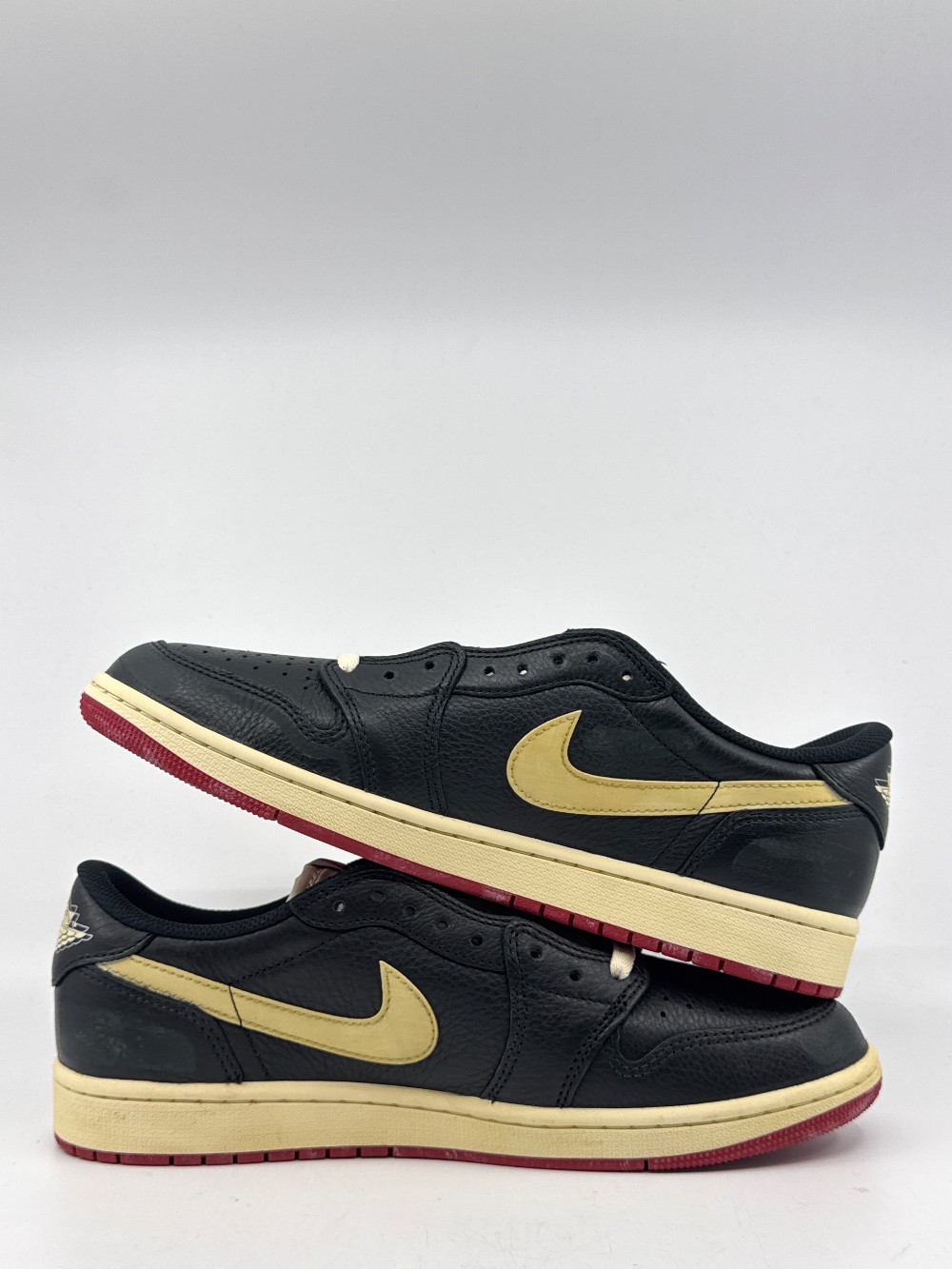 AJ 1 LOW OG X NIGEL SYLVESTER - BETTER WITH TIME