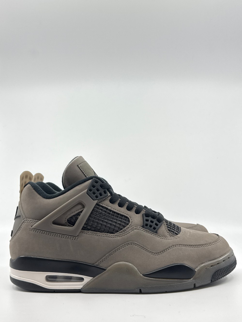 AJ 4 - CAVE STONE