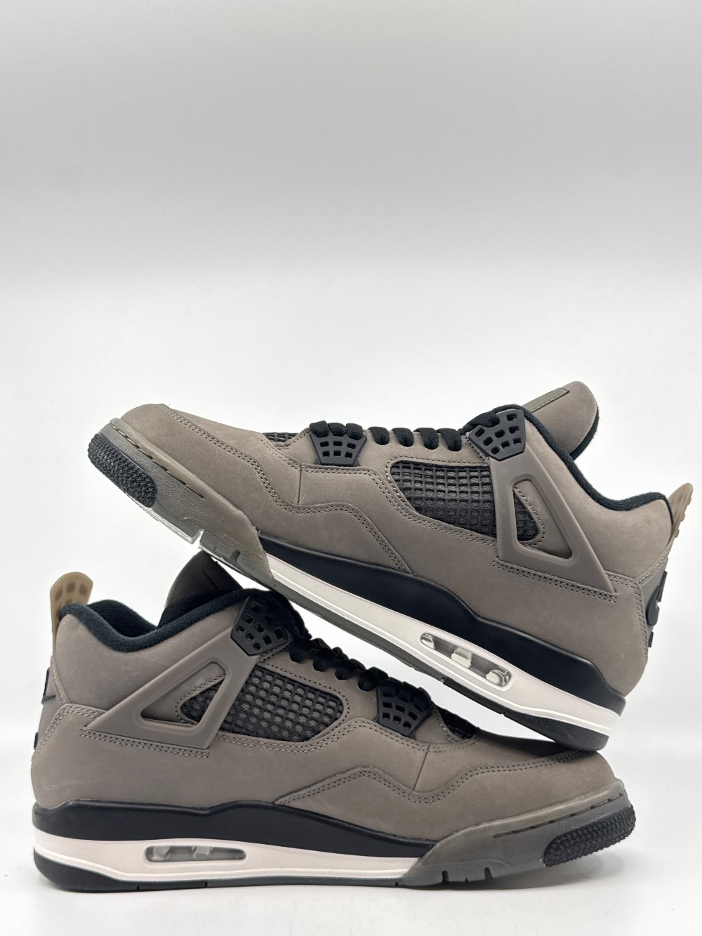 AJ 4 - CAVE STONE
