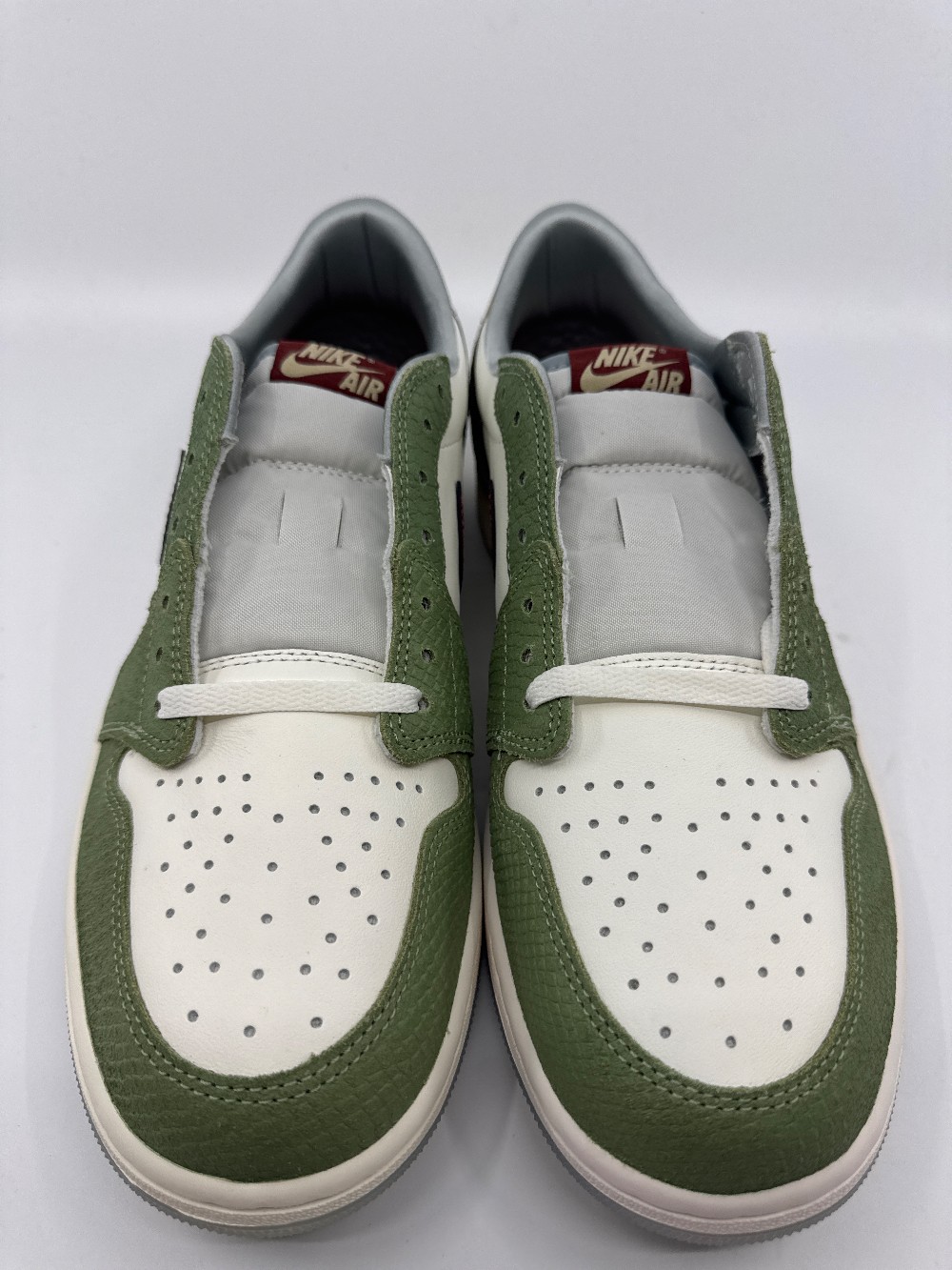 AJ 1 LOW OG - YEAR OF THE DRAGON (2024)