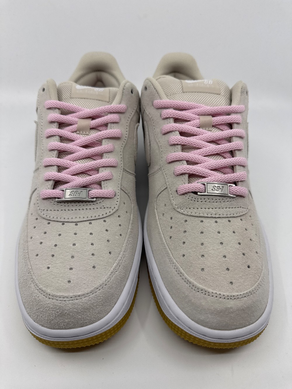 NIKE AIR FORCE 1 LOW SB - LIGHT OREWOOD BROWN PINK