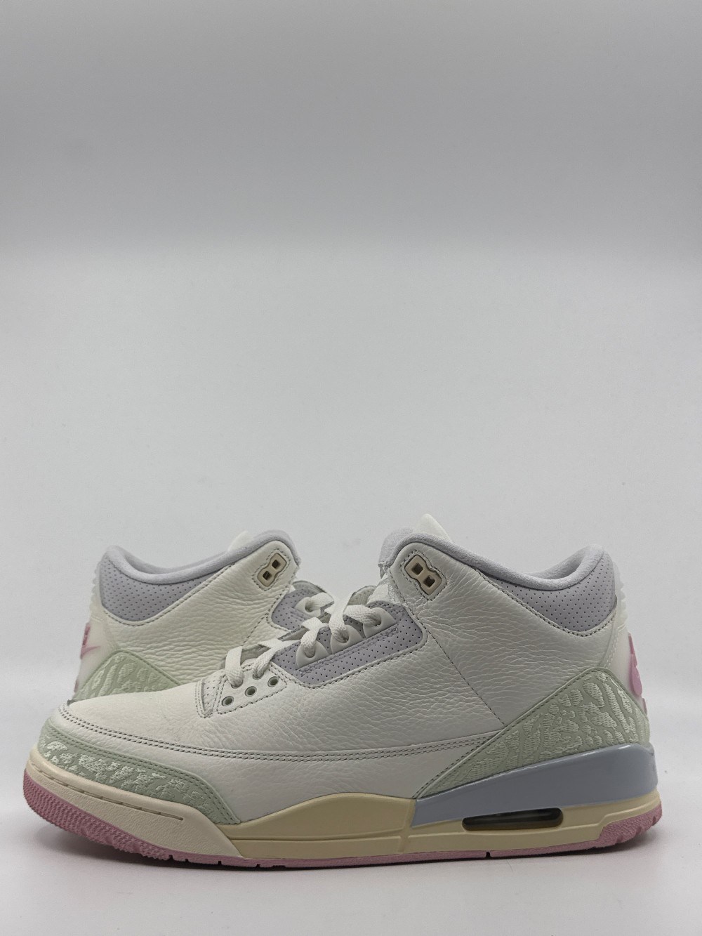 *USED* AJ 3 - SPRING IS IN THE AIR