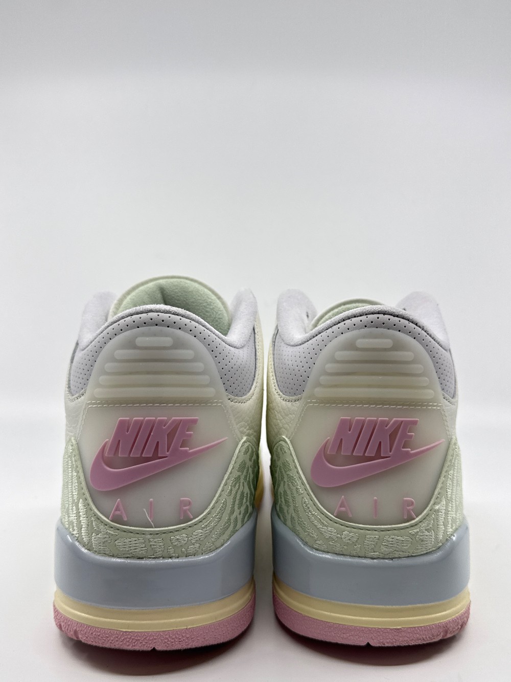 *USED* AJ 3 - SPRING IS IN THE AIR