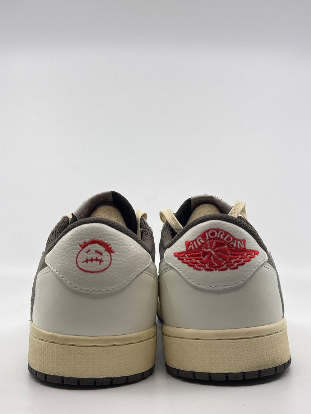 *USED* AJ 1 LOW X TRAVIS SCOTT - REVERSE MOCHA