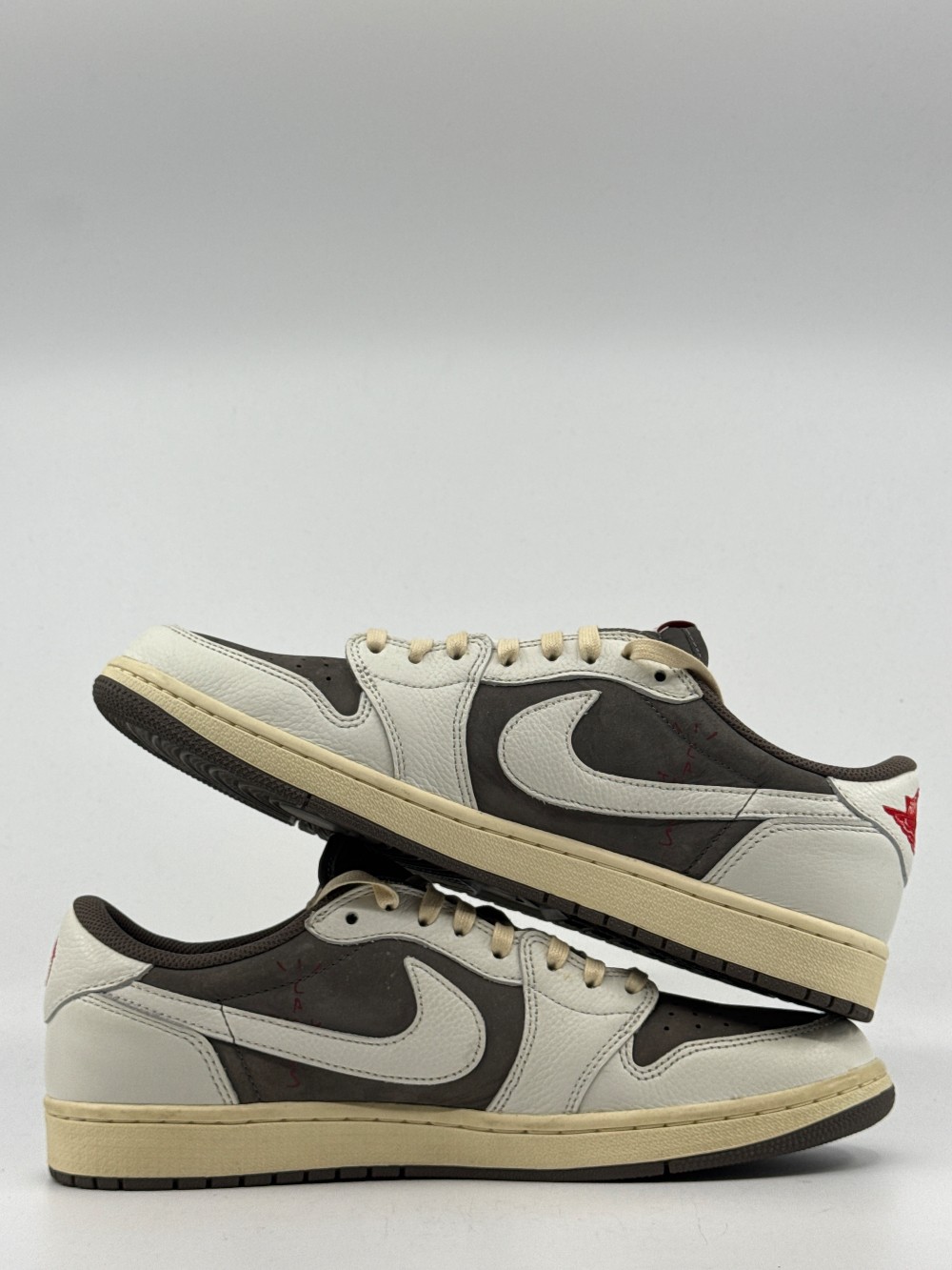 *USED* AJ 1 LOW X TRAVIS SCOTT - REVERSE MOCHA