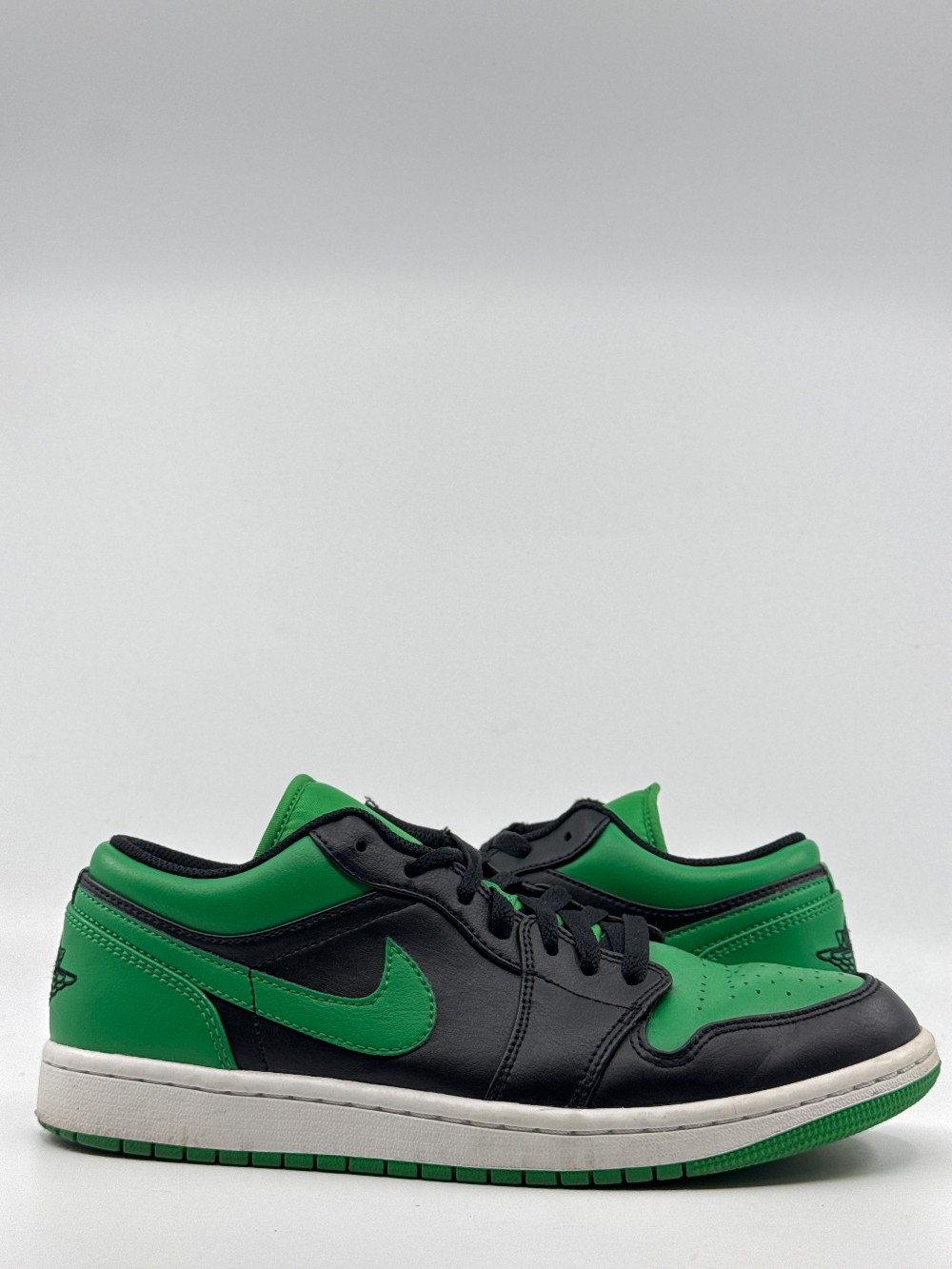 *USED/NO BOX* AJ 1 LOW - LUCKY GREEN
