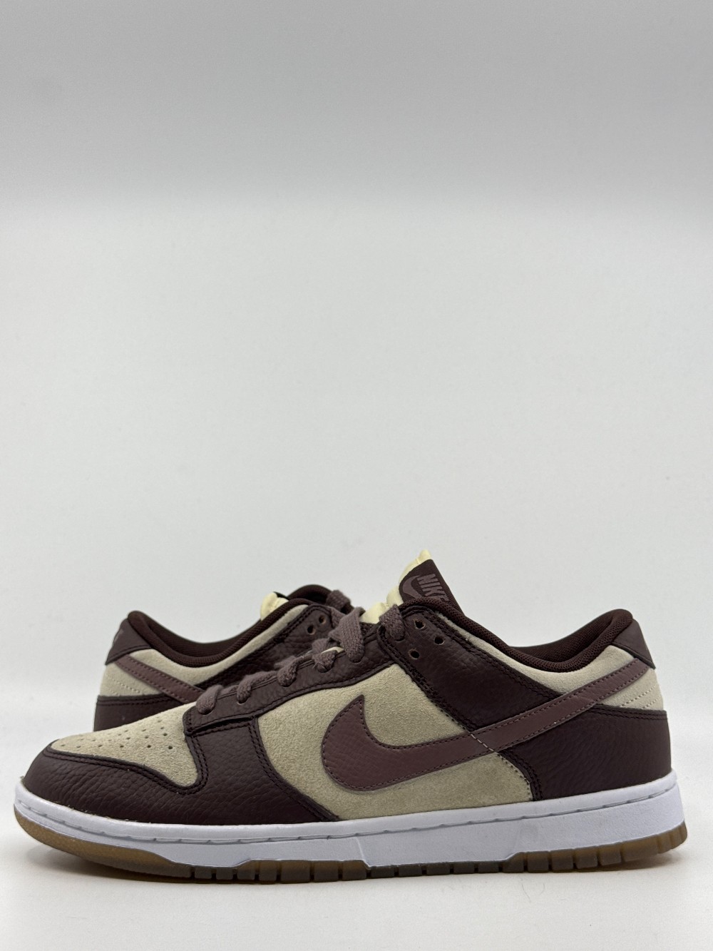 *NO BOX* NIKE DUNK LOW (W) - PLUM ECLIPSE