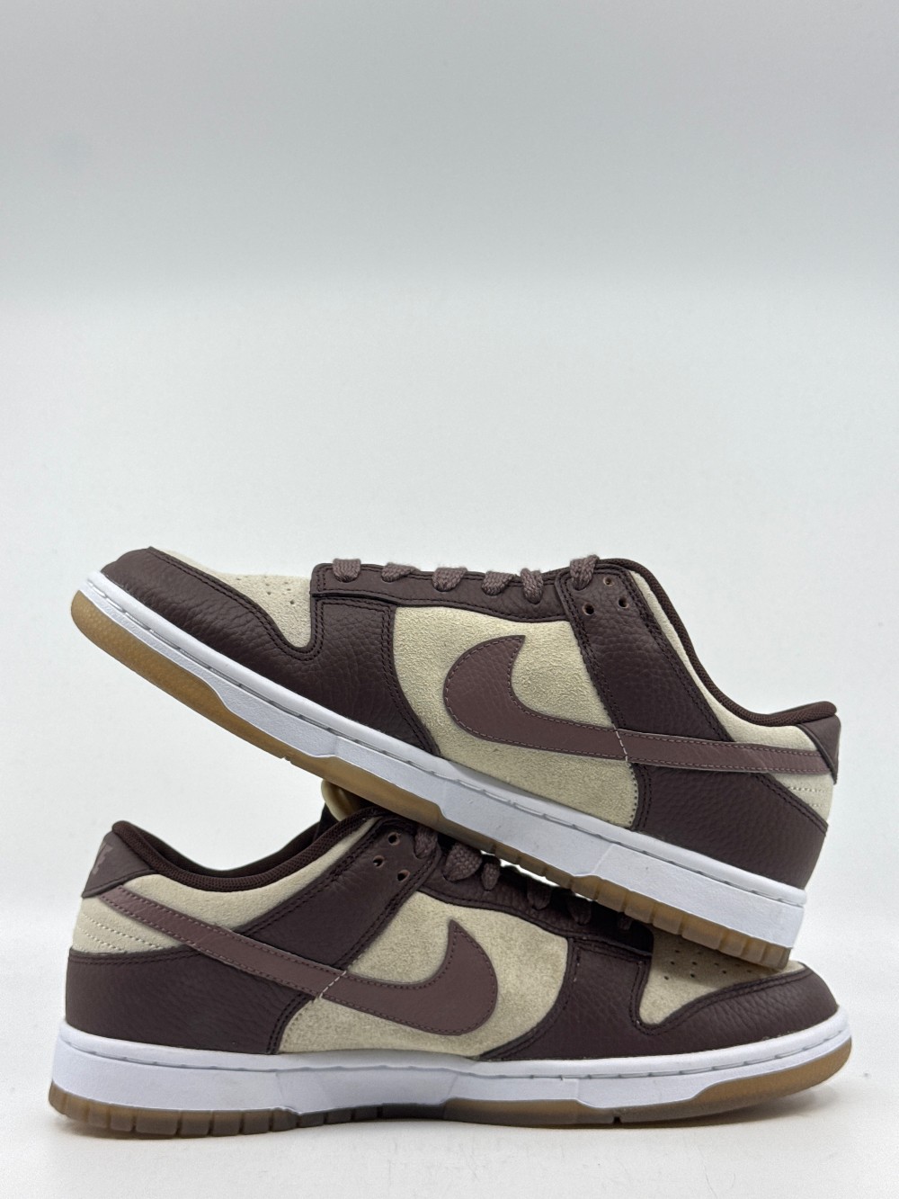 *NO BOX* NIKE DUNK LOW (W) - PLUM ECLIPSE