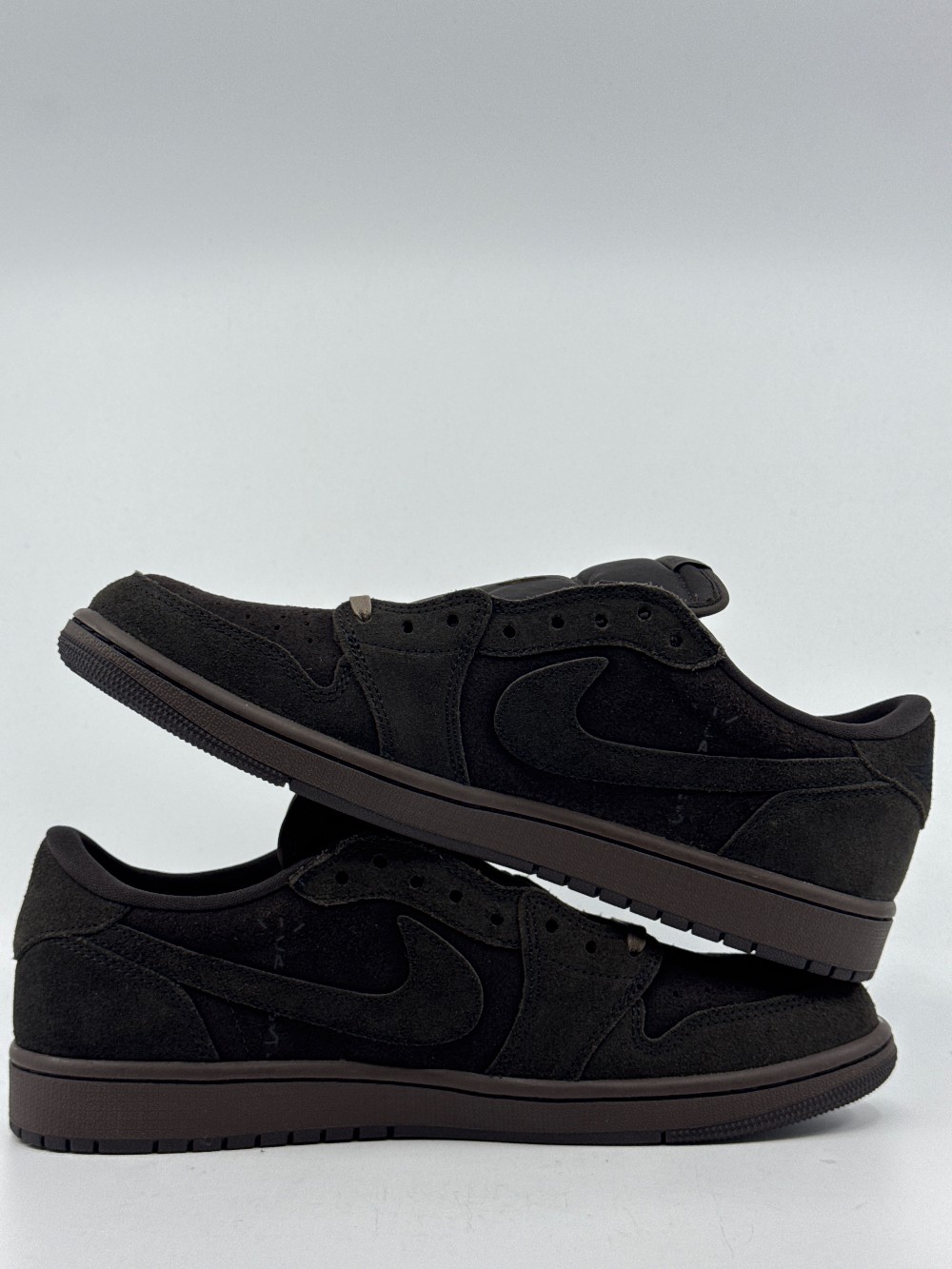 AJ 1 LOW X TRAVIS SCOTT - VELVET BROWN