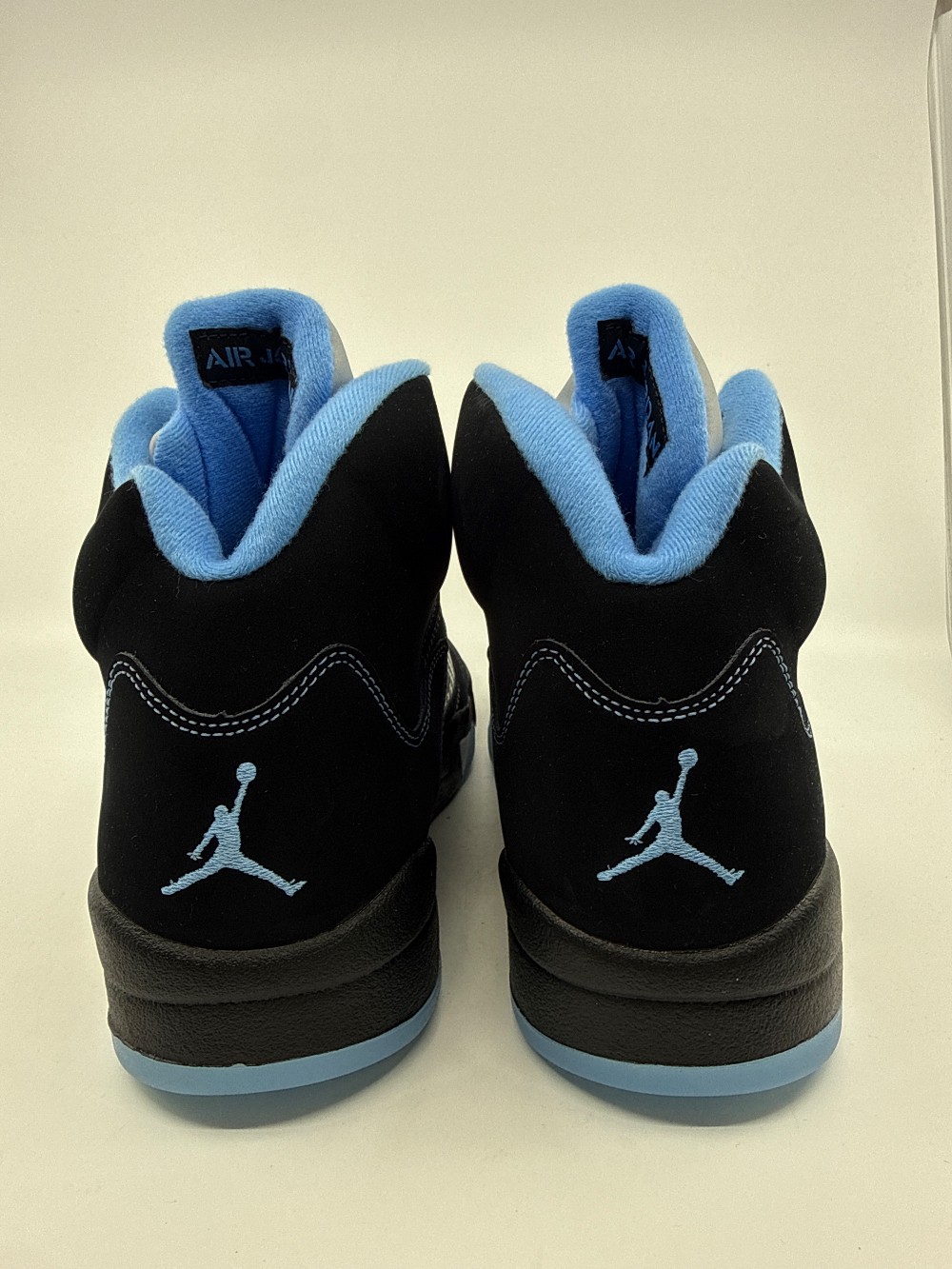 AJ 5 - BLACK UNIVERSITY BLUE (2026)