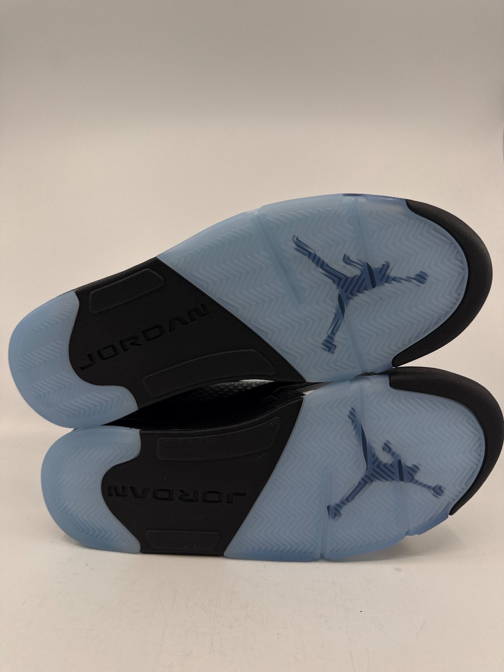 AJ 5 - BLACK UNIVERSITY BLUE (2026)