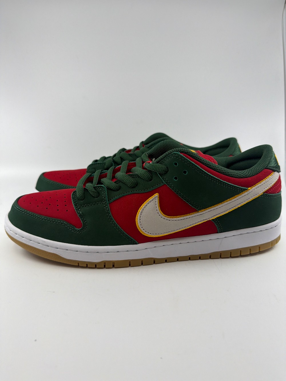 NIKE SB DUNK LOW - SEATTLE SUPERSONICS