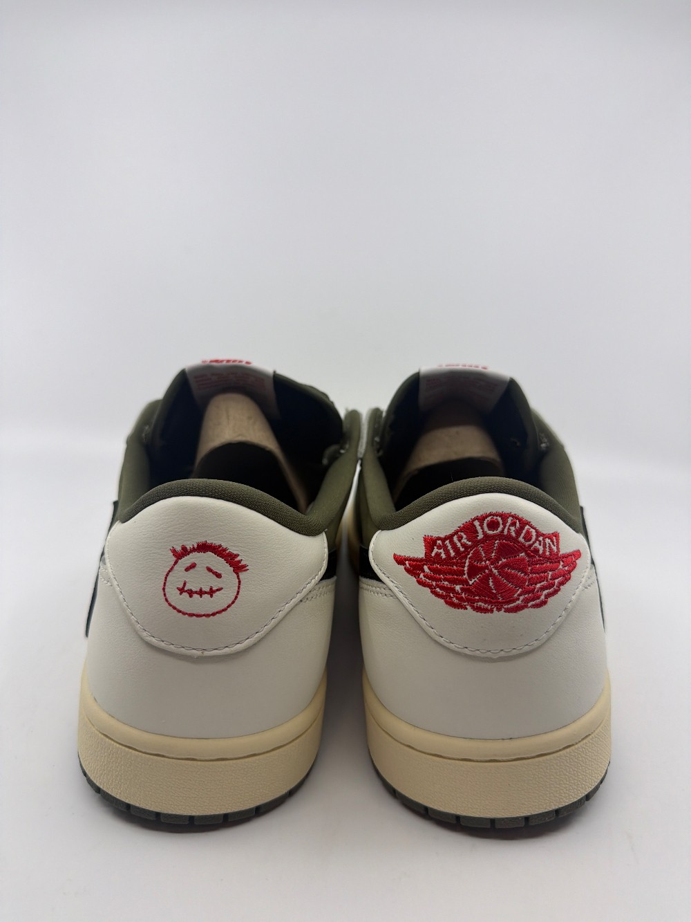 AJ1 LOW X TRAVIS SCOTT - MEDIUM OLIVE