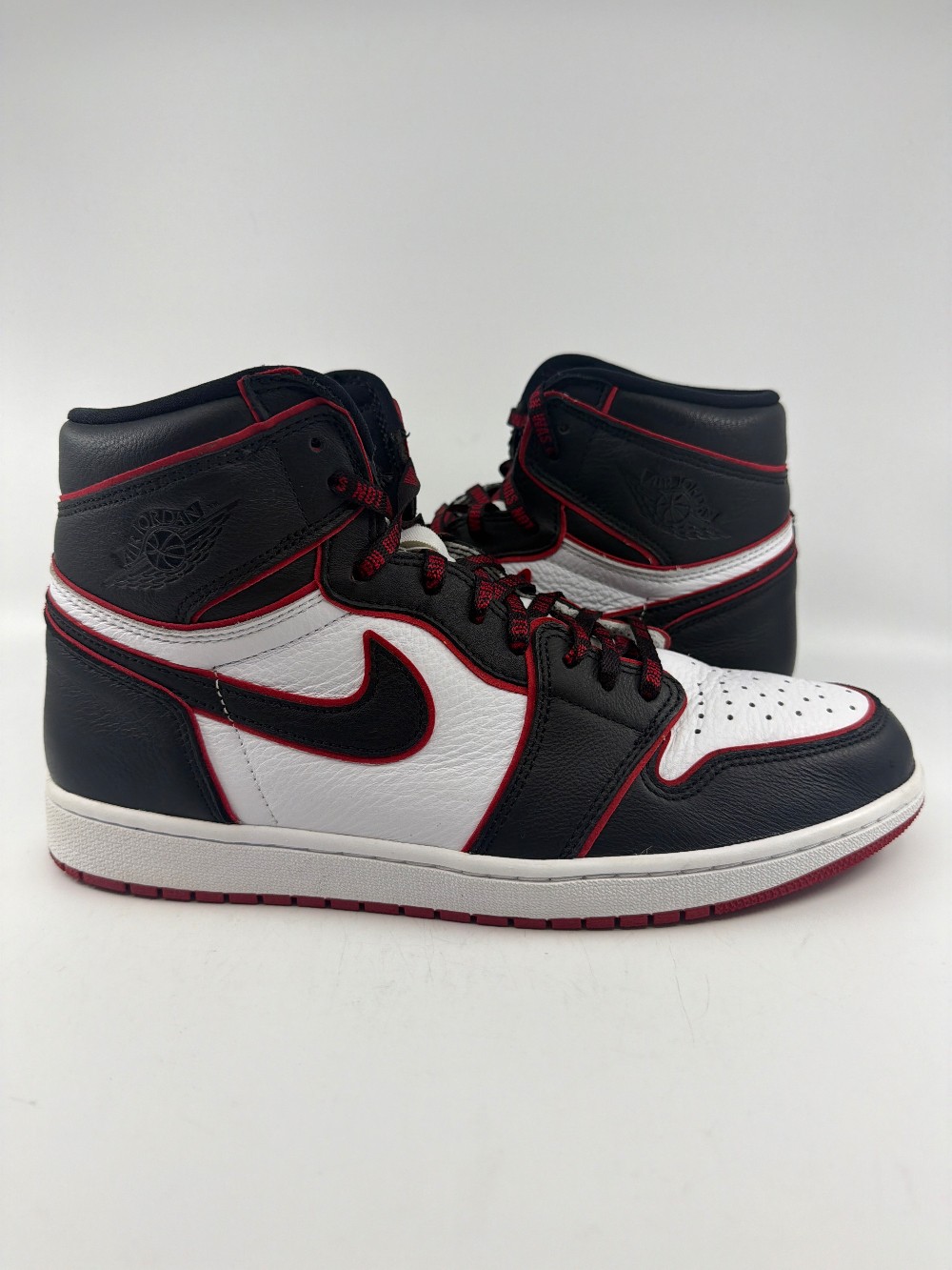 *USED* AJ 1 - BLOODLINE