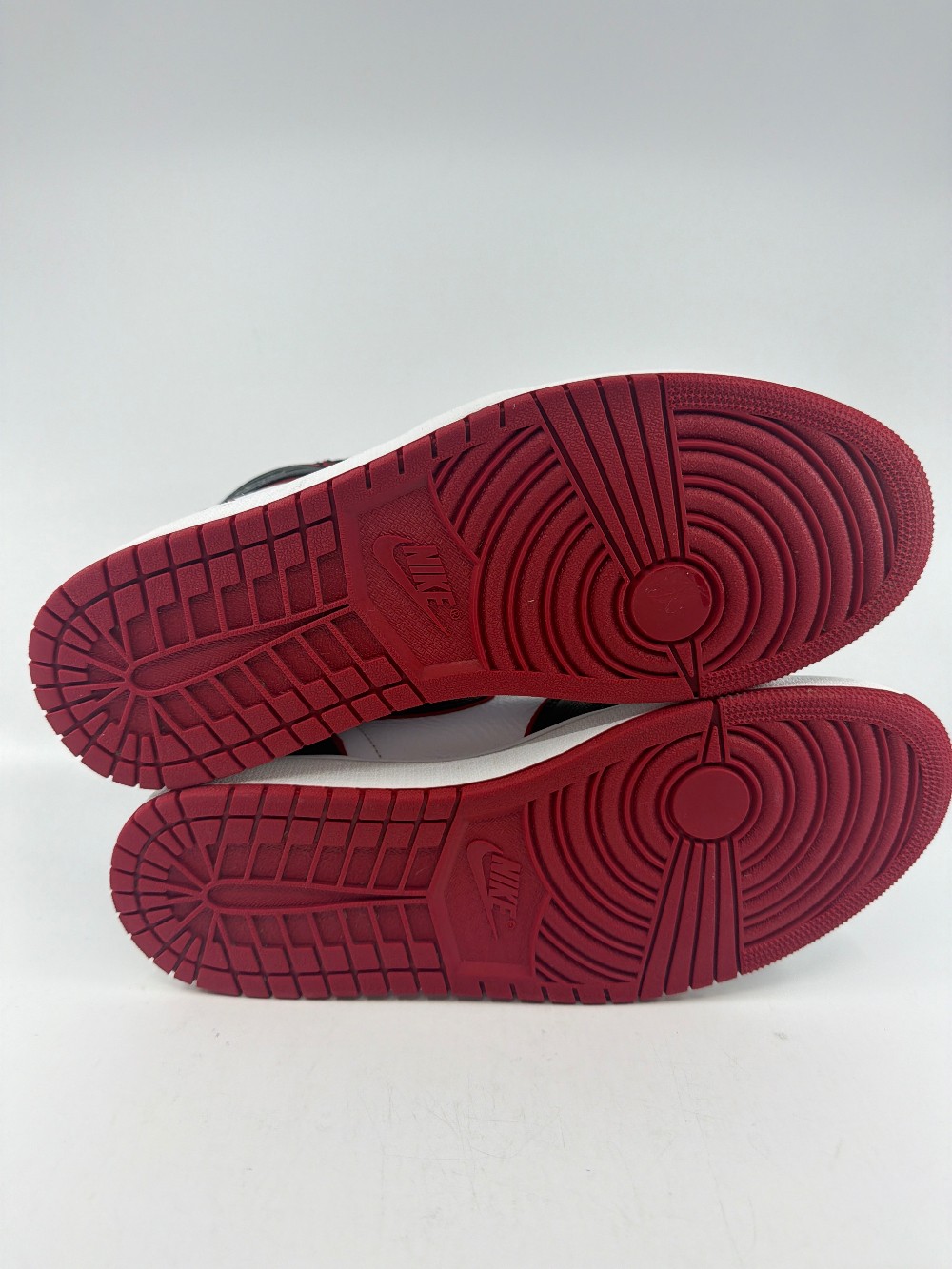 *USED* AJ 1 - BLOODLINE