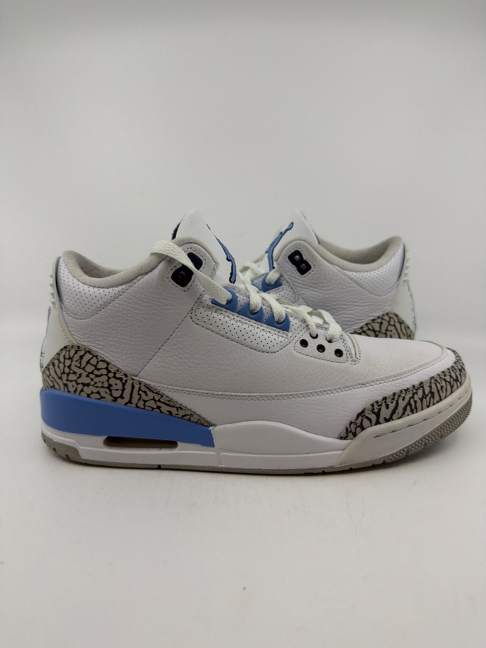 *USED* AJ 3 - UNC