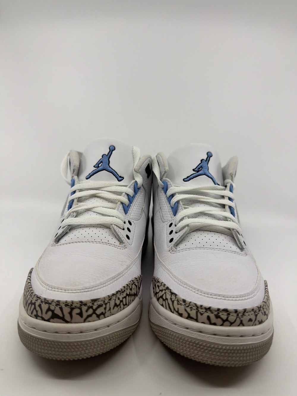 *USED* AJ 3 - UNC