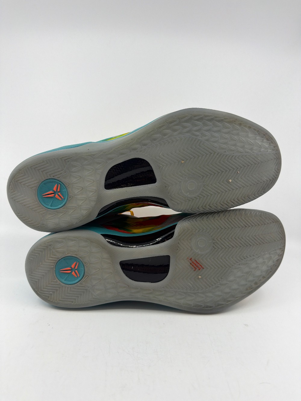 *USED* NIKE KOBE 8 PROTRO - VENICE BEACH (2024)