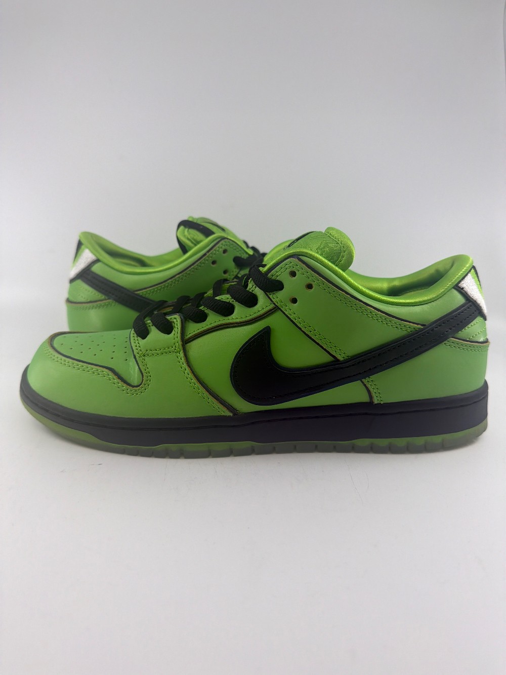 *USED/NO BOX* NIKE SB DUNK LOW - THE POWERPUFF GIRLS BUTTERCUP