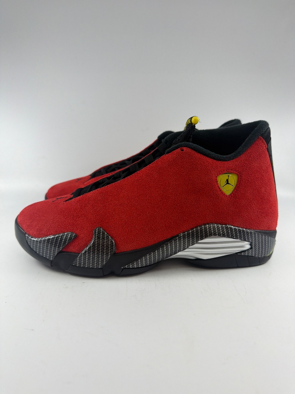 AJ 14 - FERRARI (2025)