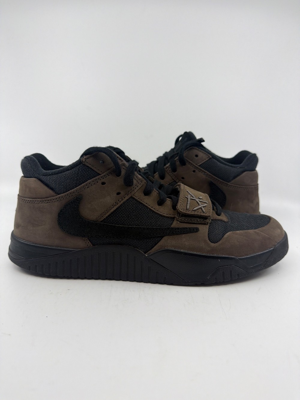 *USED* JORDAN X JUMPMAN JACK - DARK MOCHA