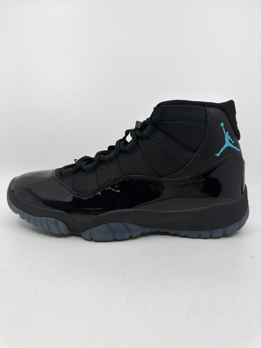 *USED* AJ 11 - GAMMA BLUE (2025)