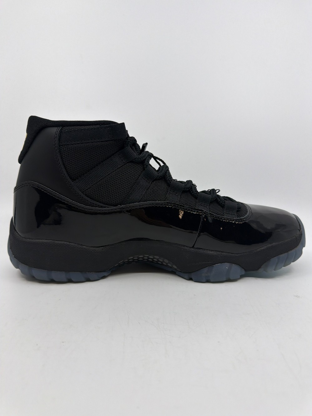 *USED* AJ 11 - GAMMA BLUE (2025)