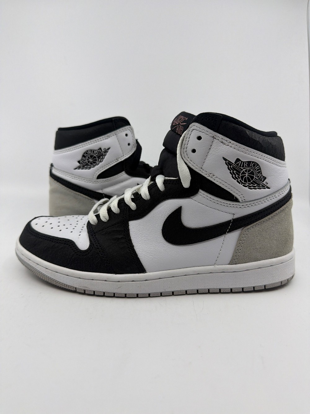 *USED* AJ 1 - BLEACHED CORAL