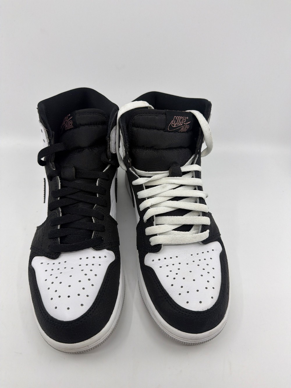 *USED* AJ 1 - BLEACHED CORAL