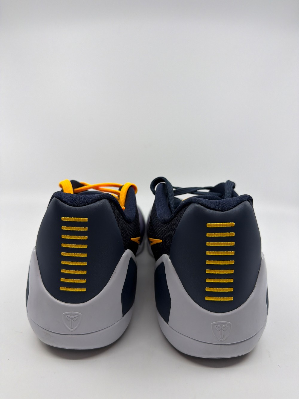 *USED/NO BOX* NIKE KOBE 9 EM LOW PROTRO - FADE