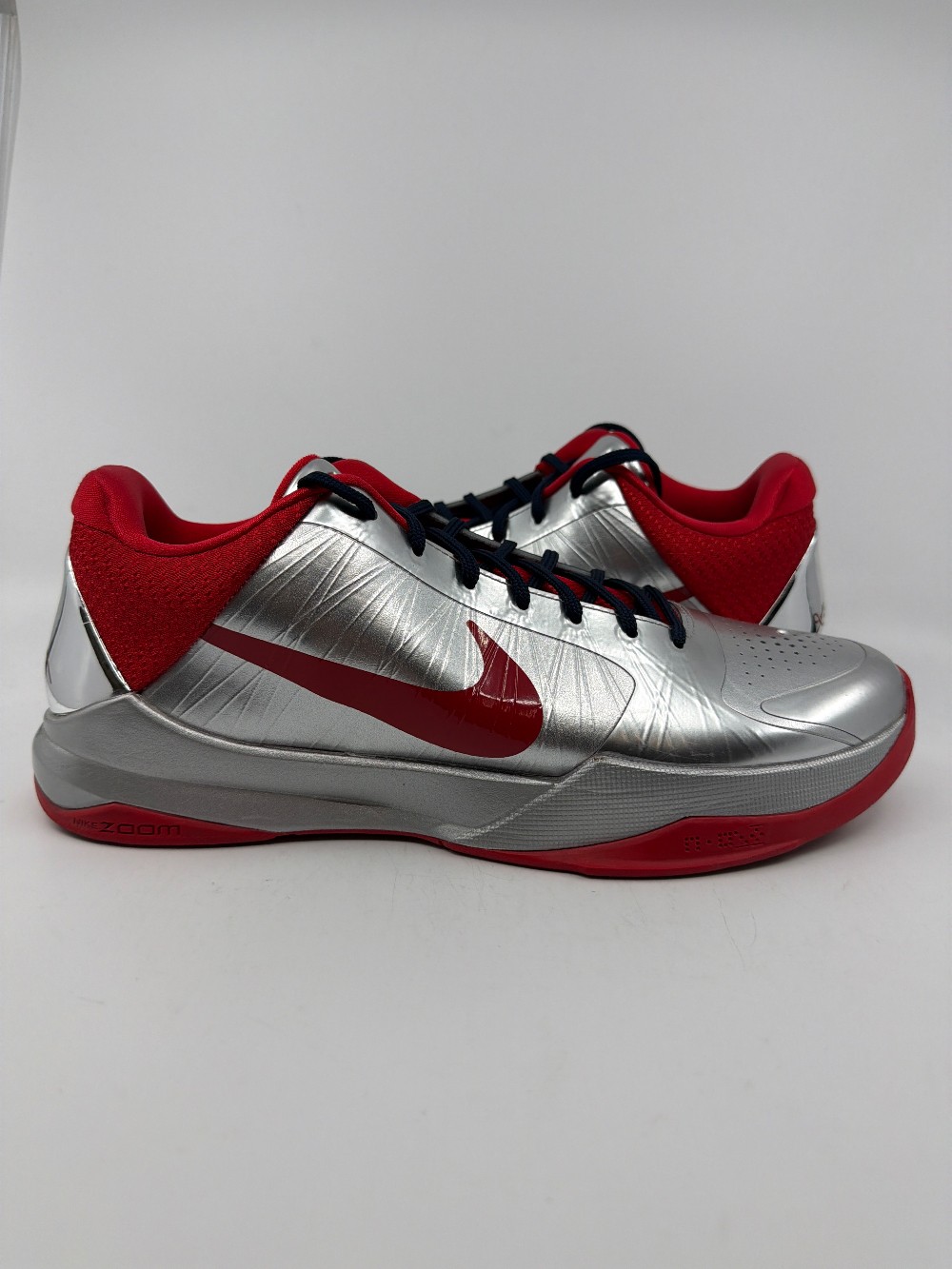 *USED/NO BOX* NIKE KOBE 5 PROTRO - CAITLIN CLARK ROOKIE OF THE YEAR