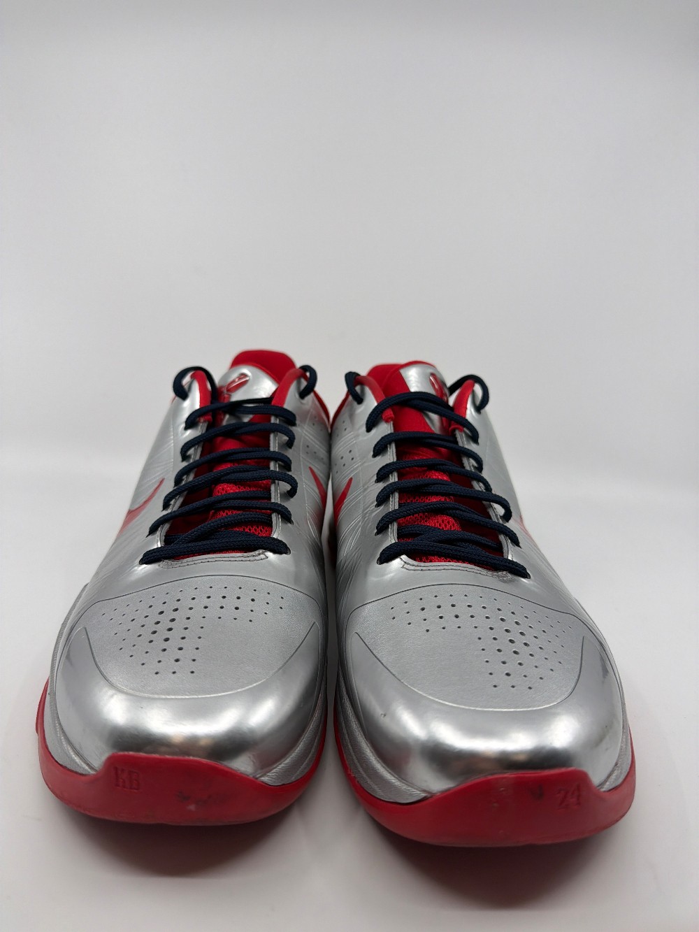 *USED/NO BOX* NIKE KOBE 5 PROTRO - CAITLIN CLARK ROOKIE OF THE YEAR