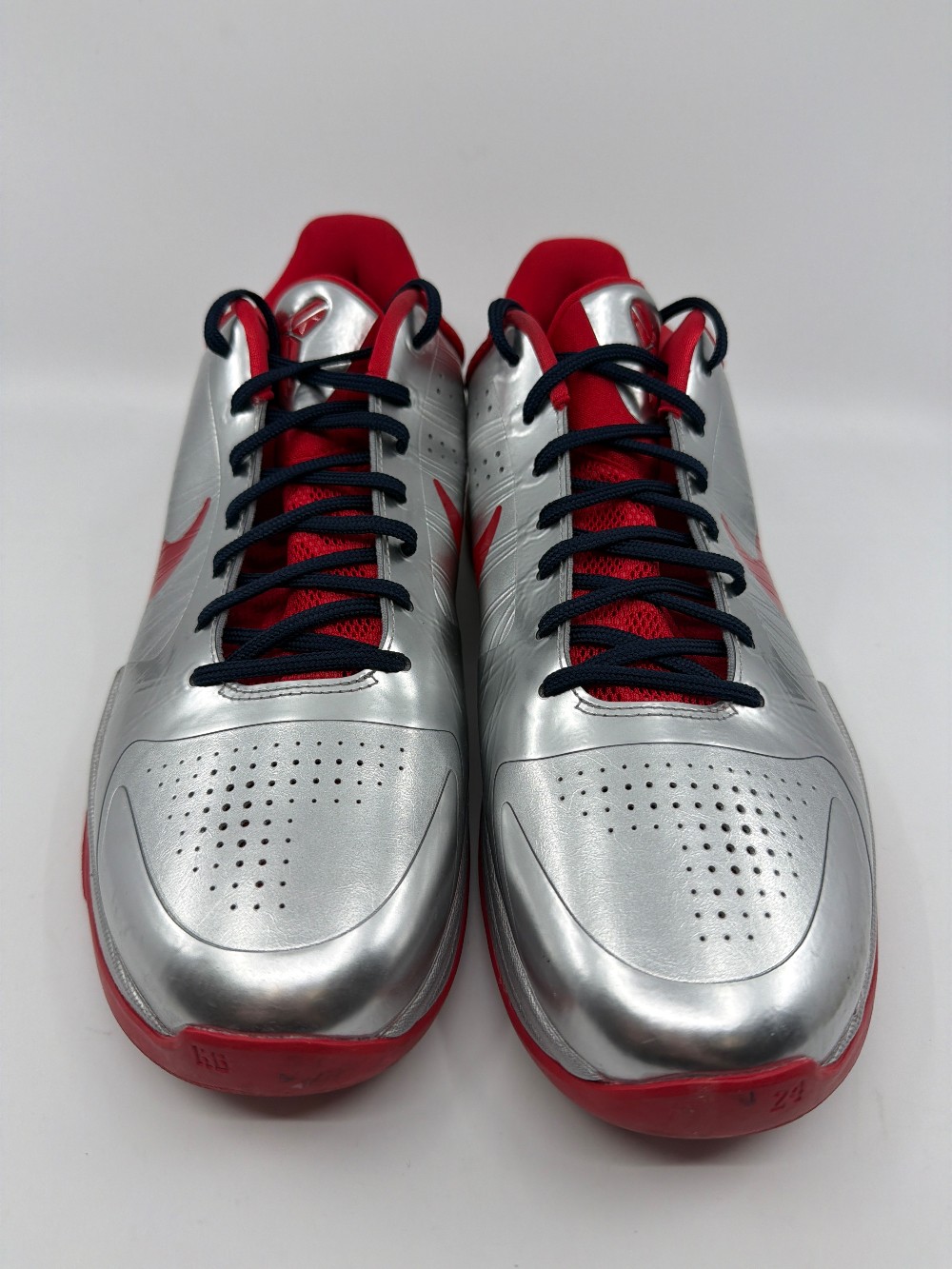 *USED/NO BOX* NIKE KOBE 5 PROTRO - CAITLIN CLARK ROOKIE OF THE YEAR