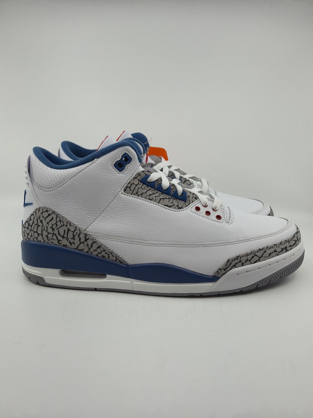 AJ 3 - TRUE BLUE (2026)