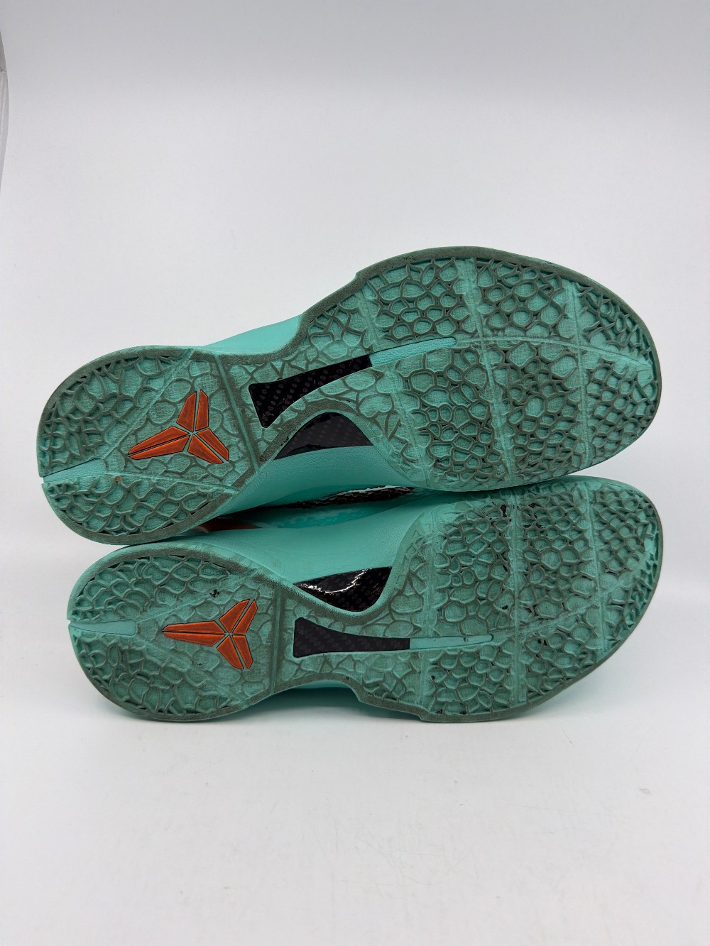 *USED* NIKE KOBE 6 PROTRO - JALEN BRUNSON STATUE OF LIBERTY