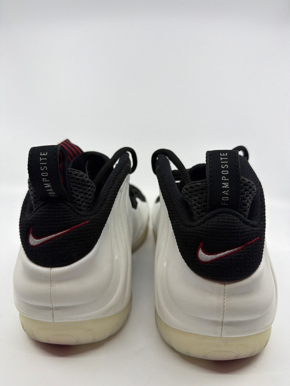 *USED* NIKE AIR FOAMPOSITE PRO - PEARL (2025)