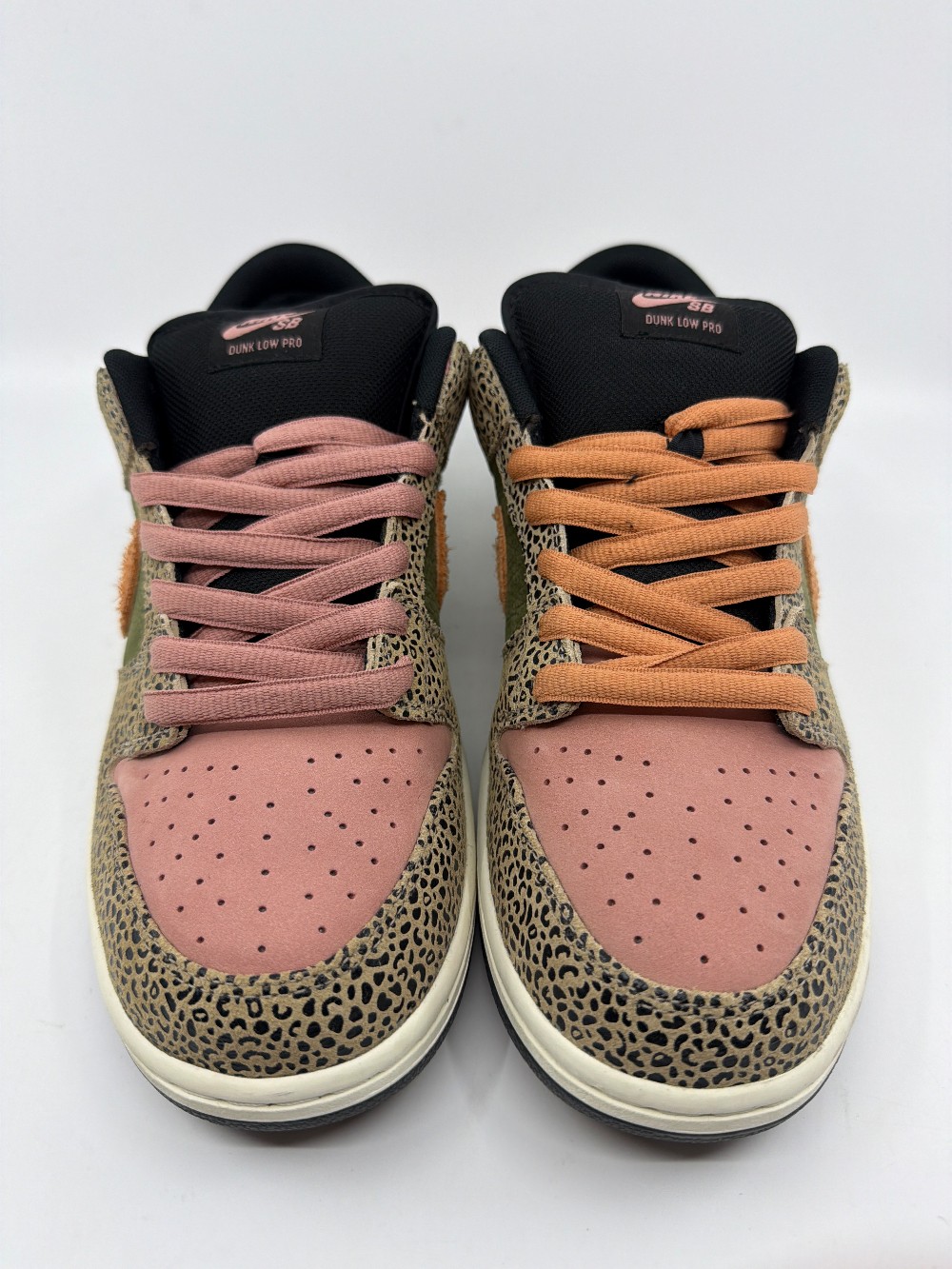 *USED* NIKE SB DUNK LOW - ARTS-REC