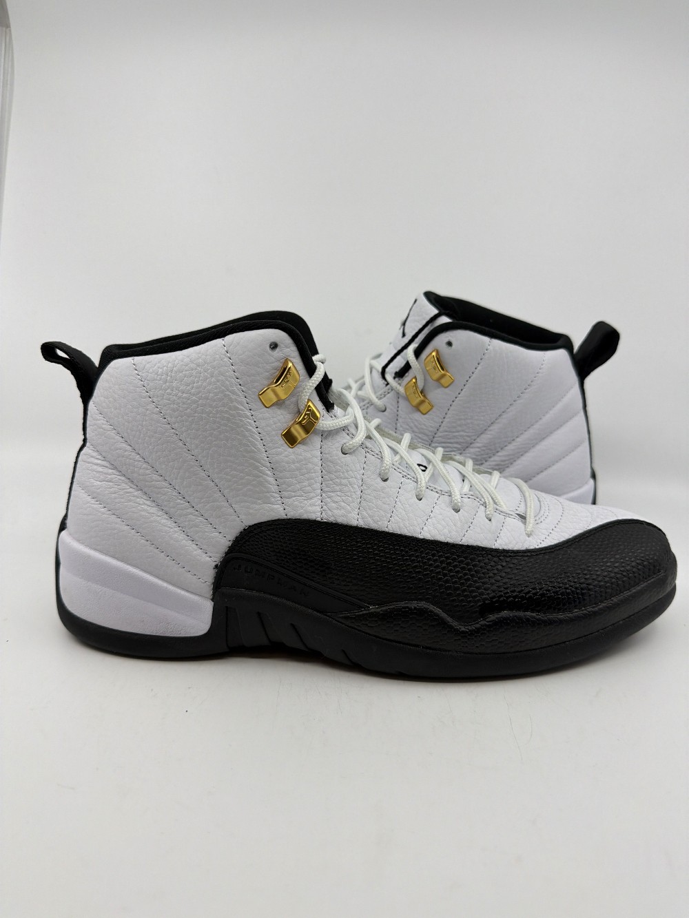 *USED* AJ 12 - TAXI (2025)