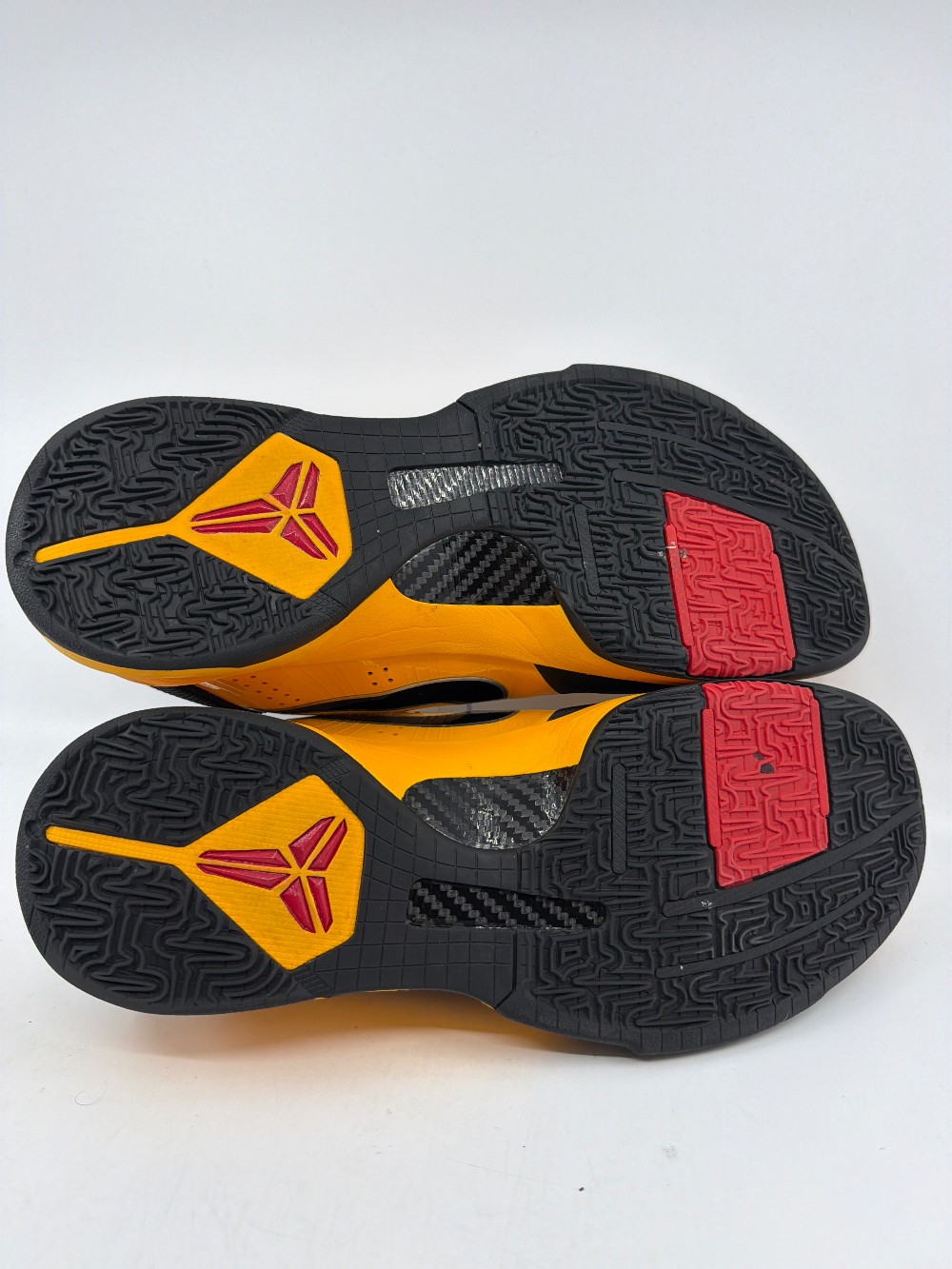 *USED* NIKE KOBE 5 PROTRO - BRUCE LEE