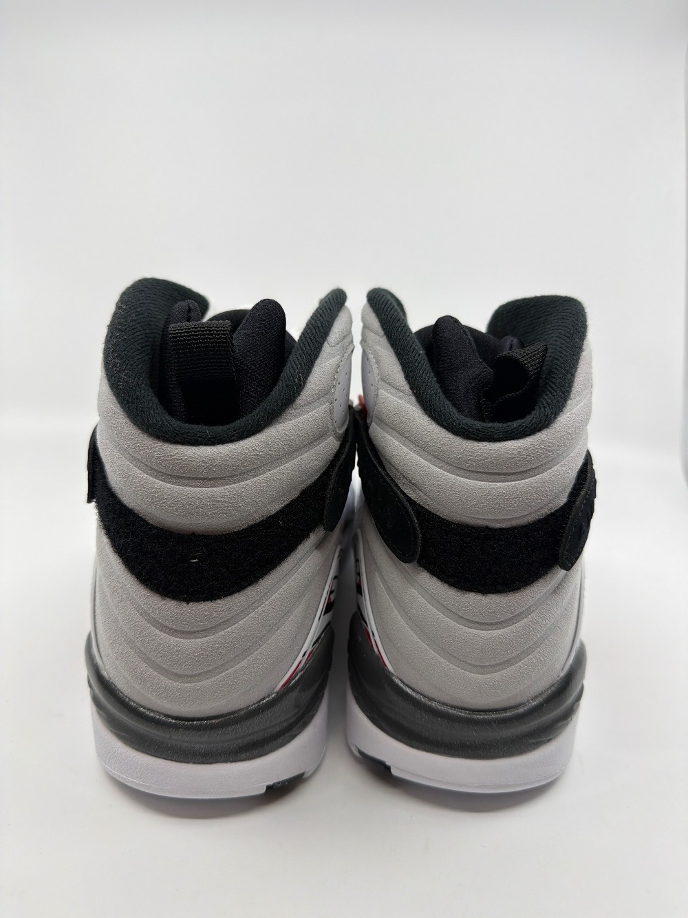 AJ 8 - WHITE TRUE RED (2025)